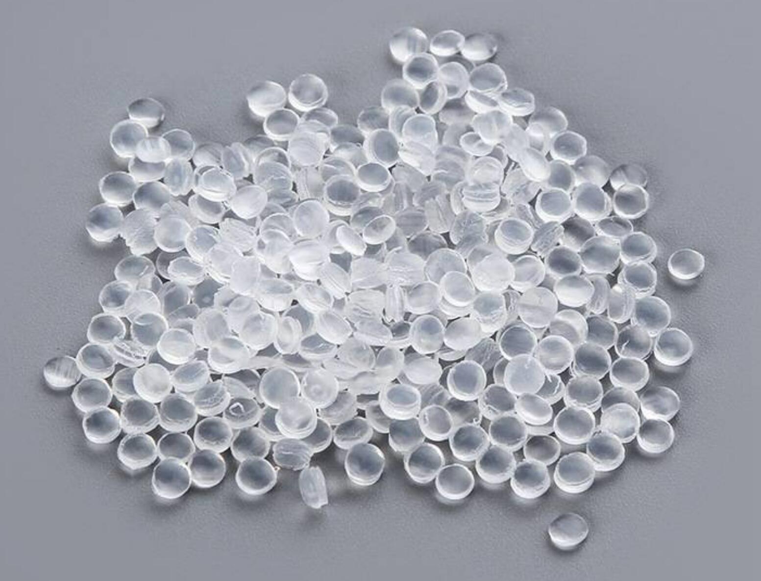 Why do semiconductor factories require high-purity fluid systems?